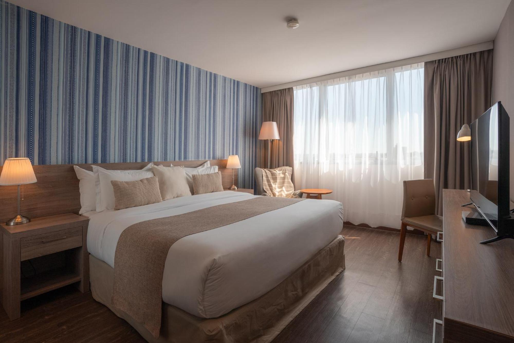Frontier Hotel ริเวรา ภายนอก รูปภาพ
