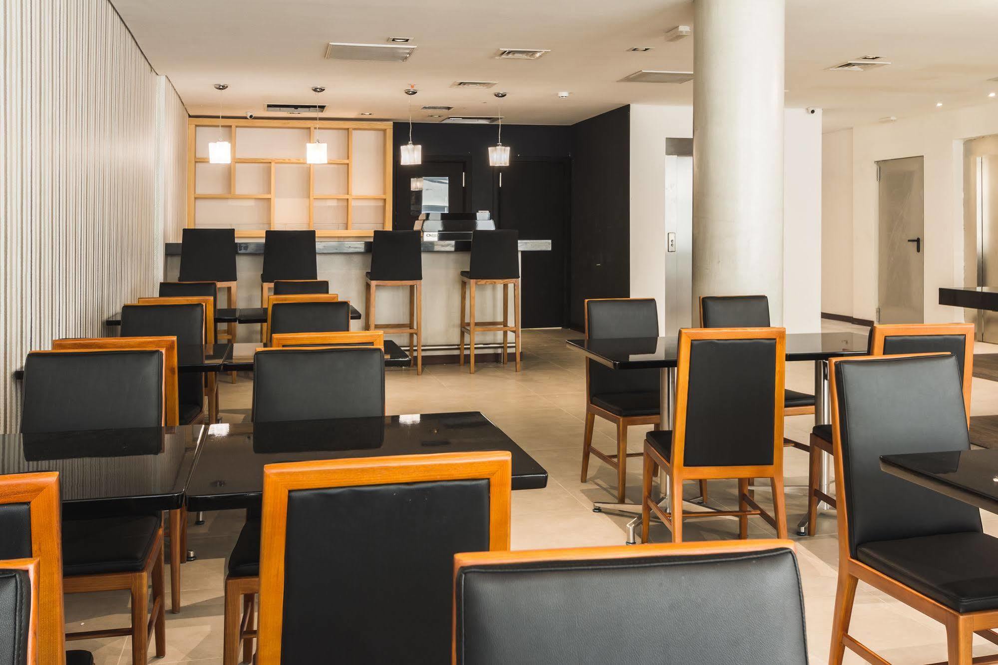 Frontier Hotel ริเวรา ภายนอก รูปภาพ